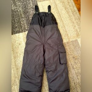 Black snow pants
